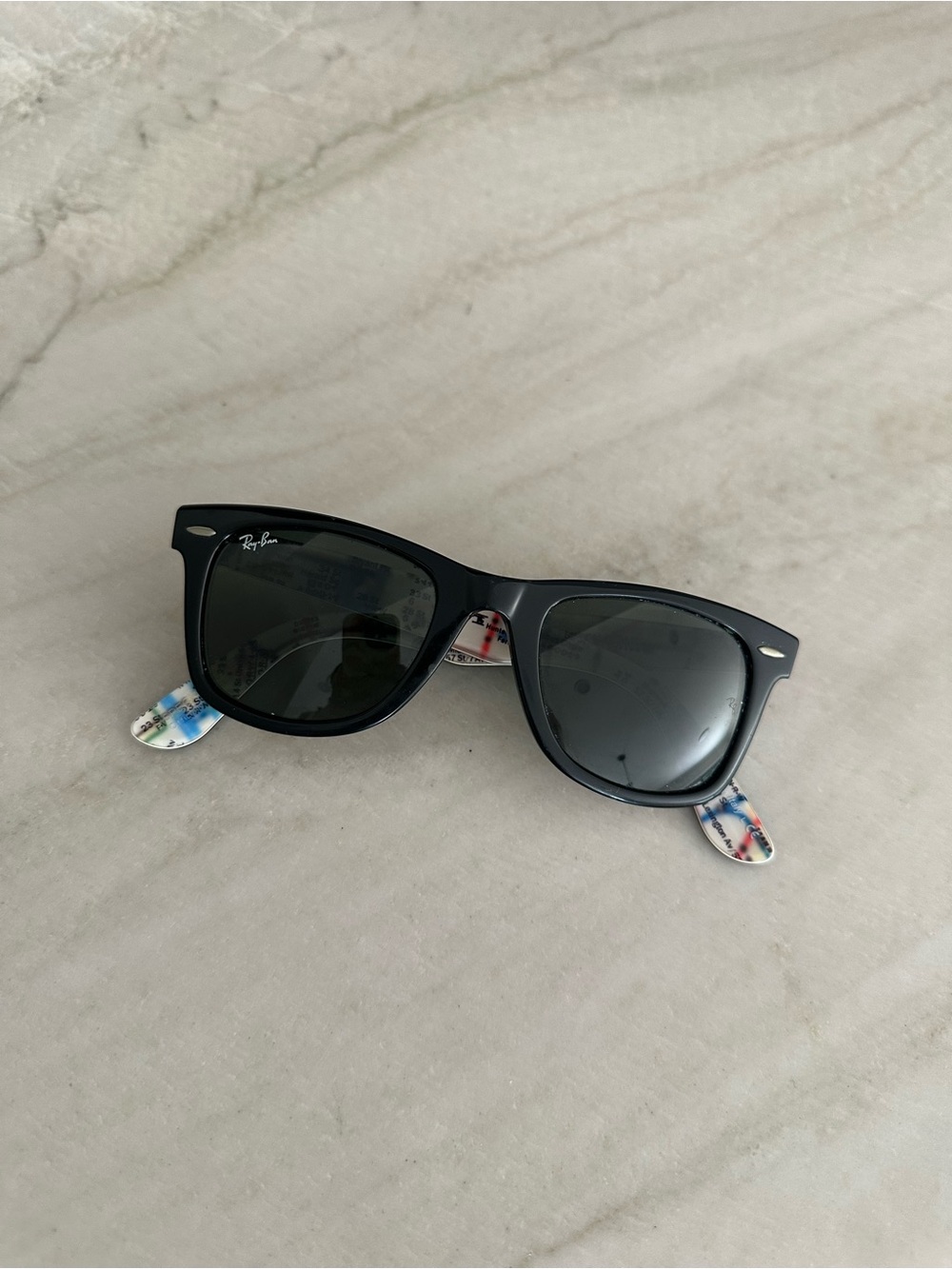 Ray-Ban Men’s Black Sunglasses with Multicolor Patterned Temples